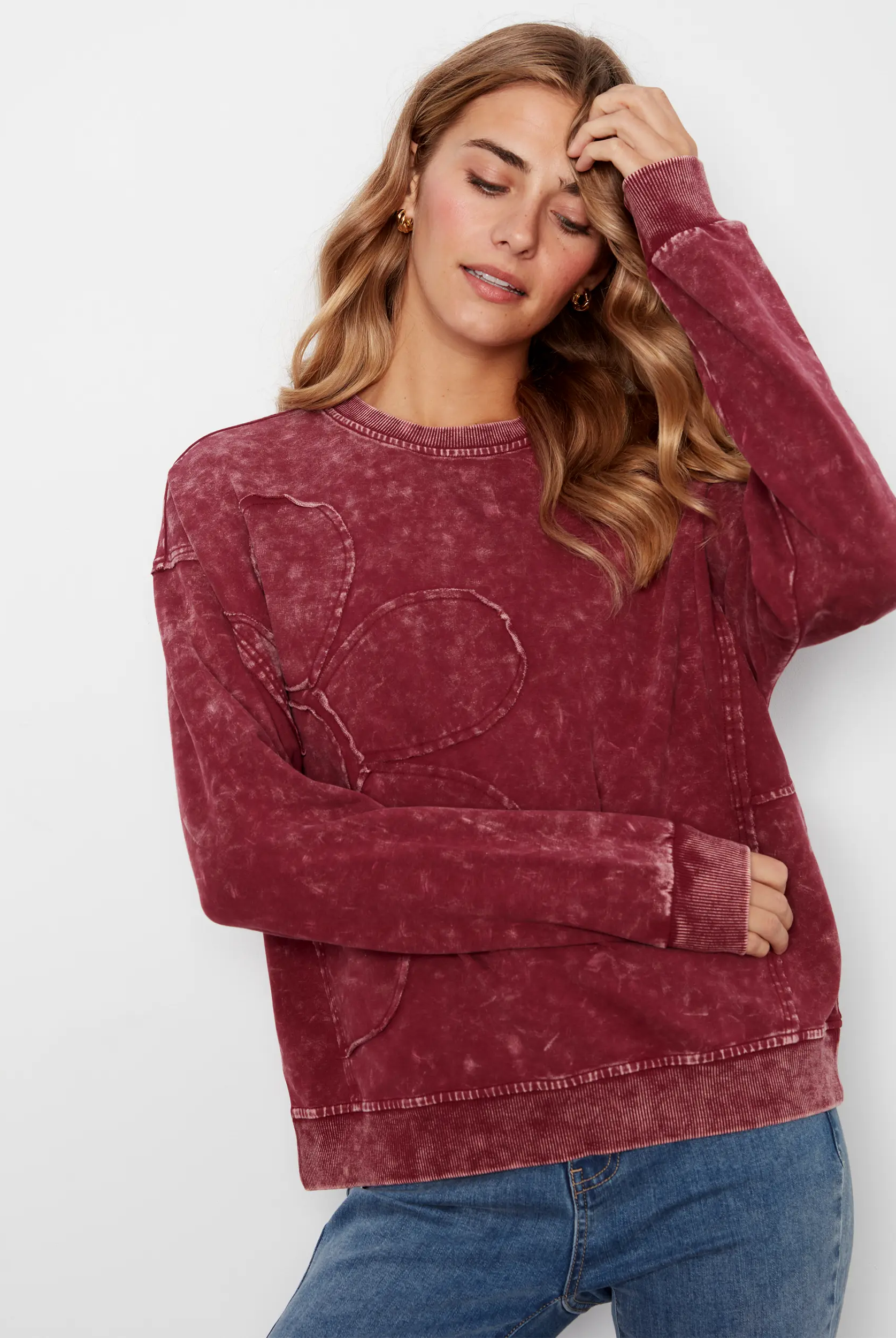 Long Sleeve Sweatshirt Top with Flower Applique