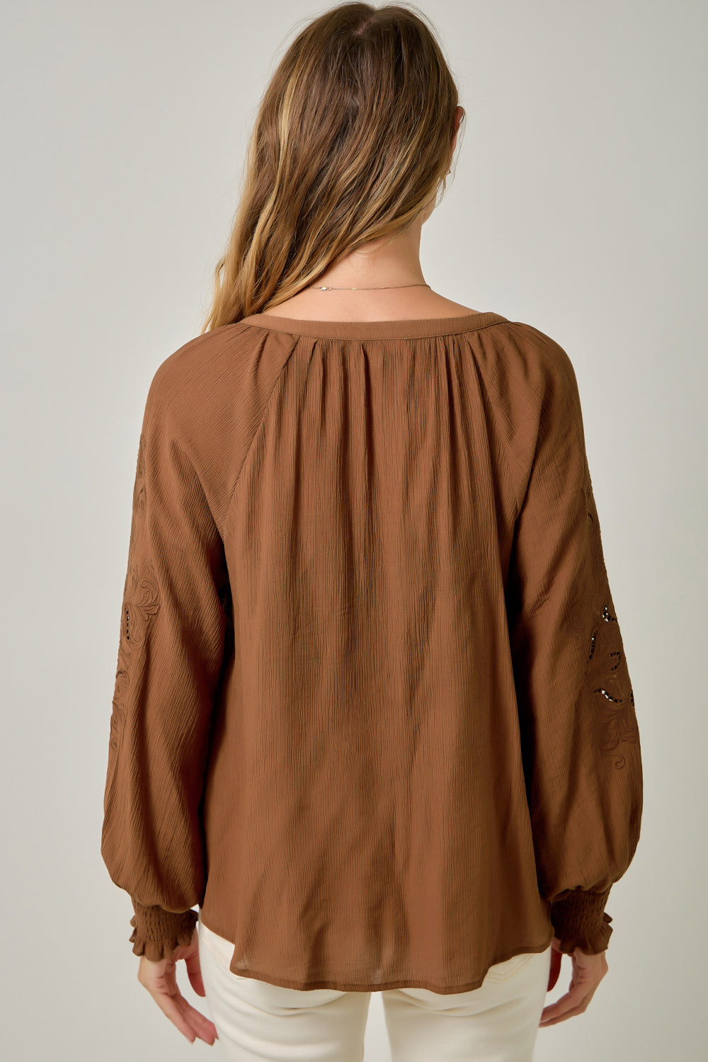 Embroidered Wrinkle Texture Blouse