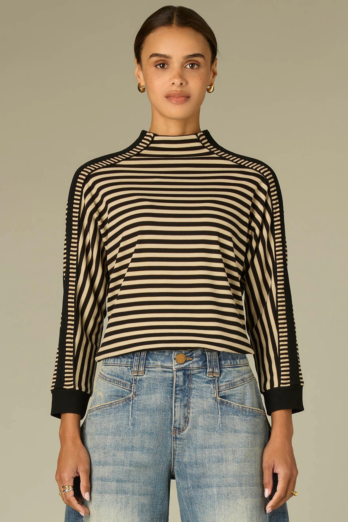 Long Banded Sleeve Mock Neck Rounded Hem Color Blocked Knit Top