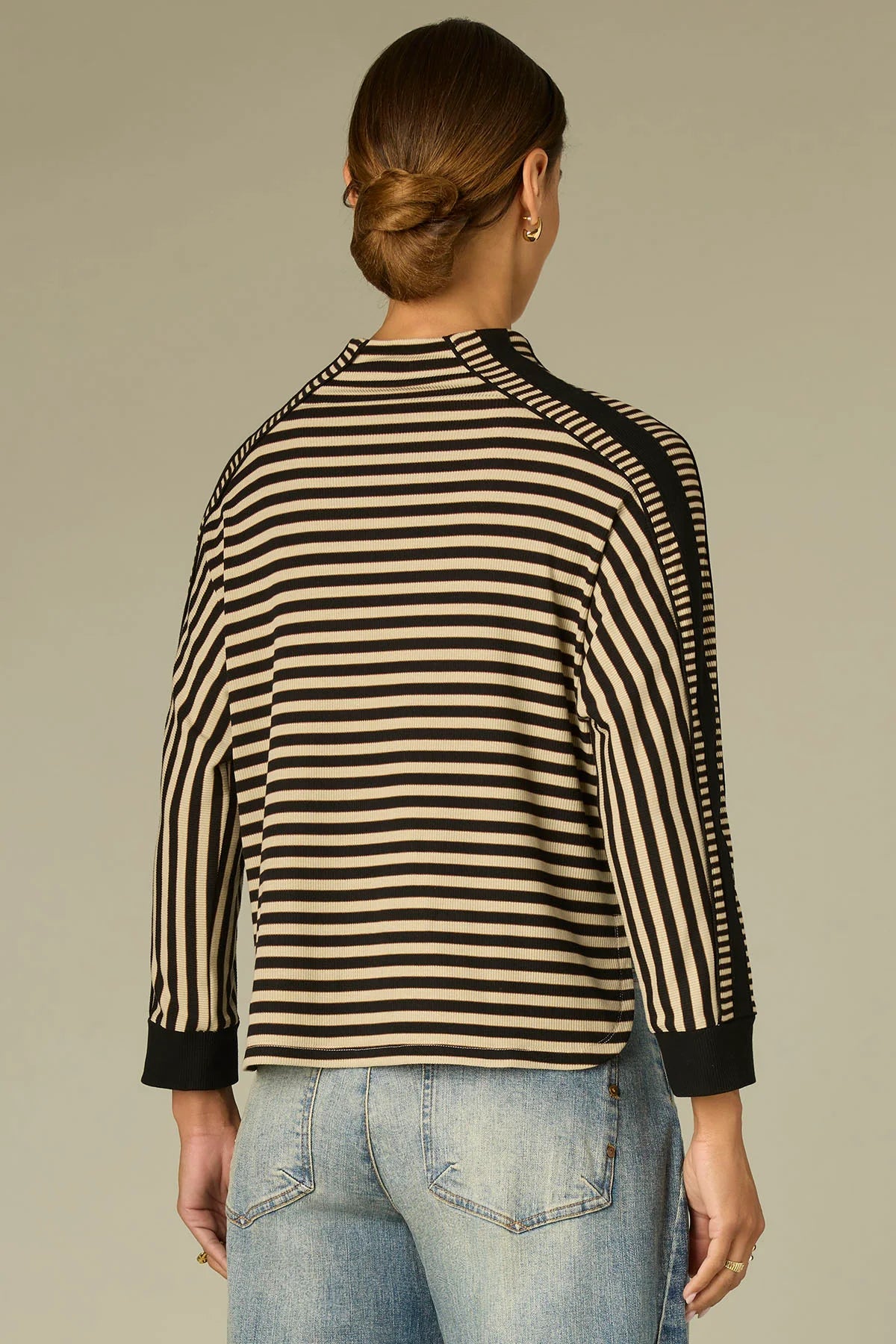Long Banded Sleeve Mock Neck Rounded Hem Color Blocked Knit Top