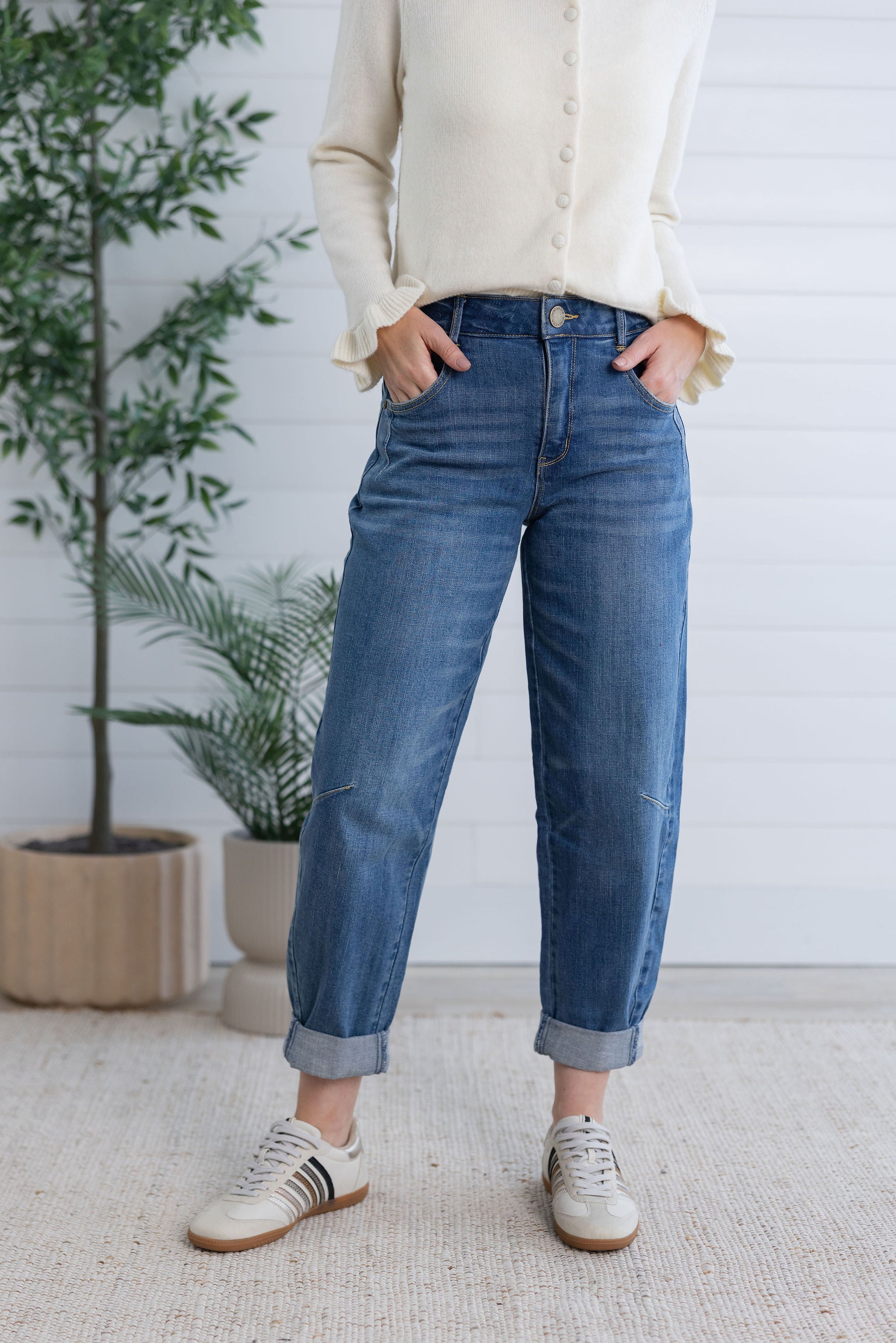 Mac and Me Skyrise Studio Barrel Jean