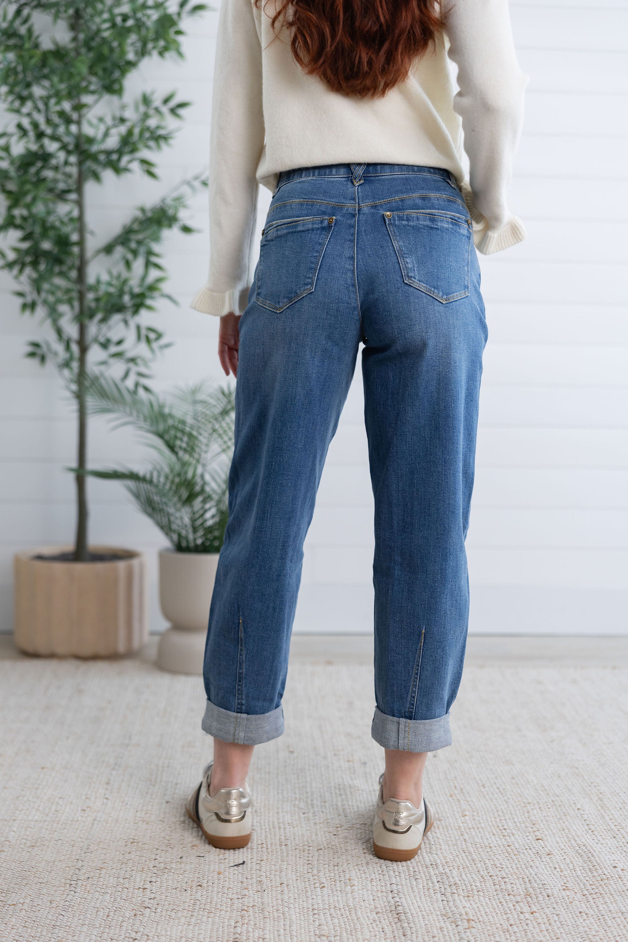 Mac and Me Skyrise Studio Barrel Jean