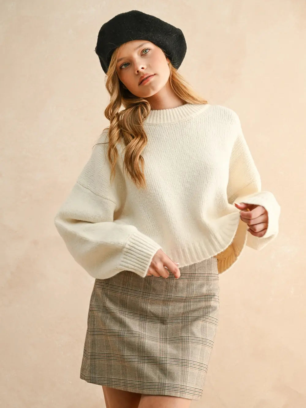 Round Neck Simple Meet and Greet Sweater