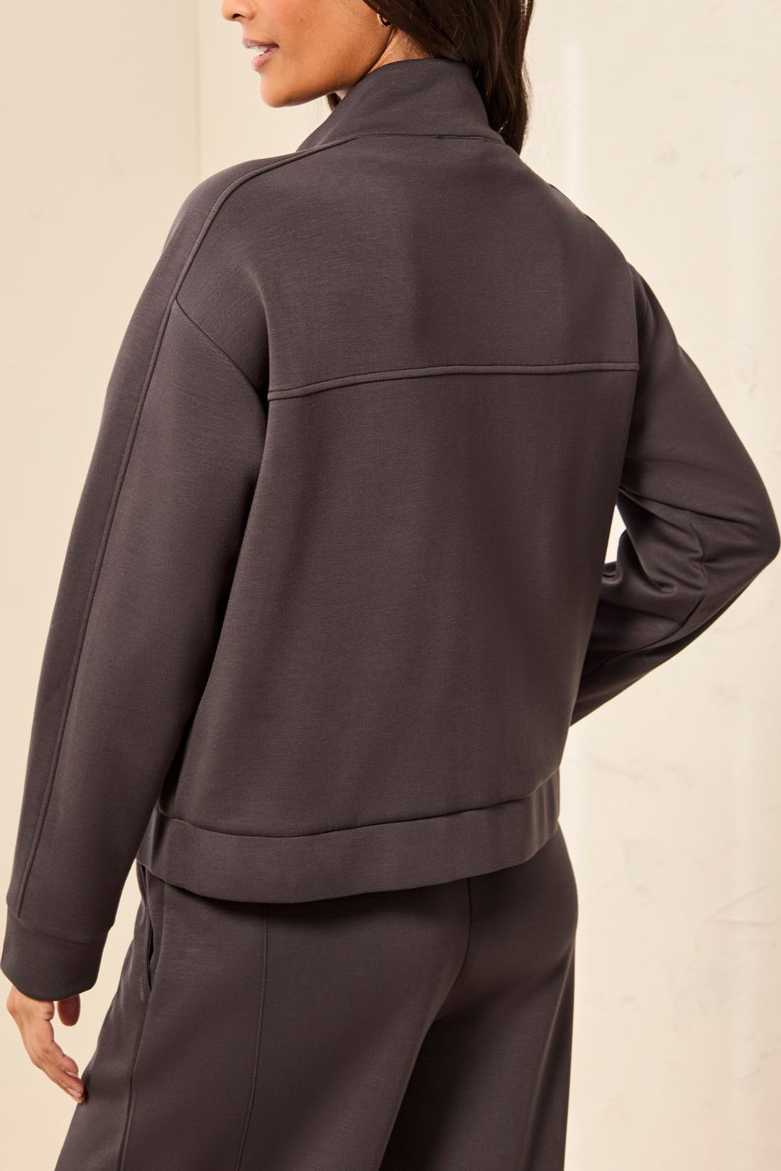 MB Scuba Zip Up with Front Pockets
