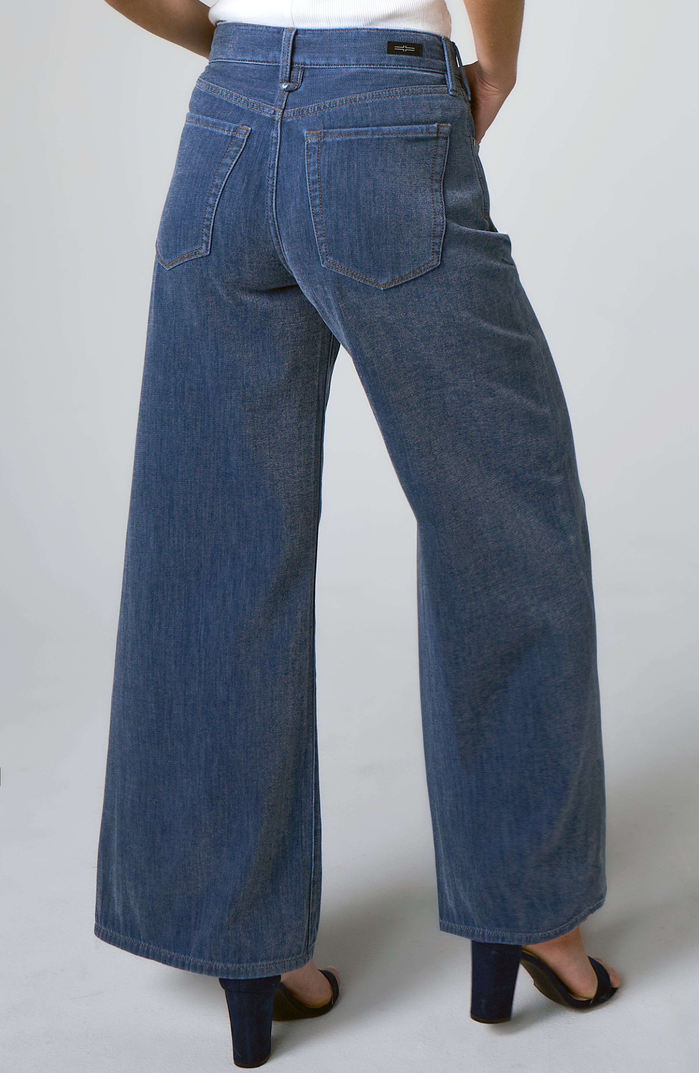 Liverpool Dreamer High Rise Relaxed Wide Leg - 30" Ins